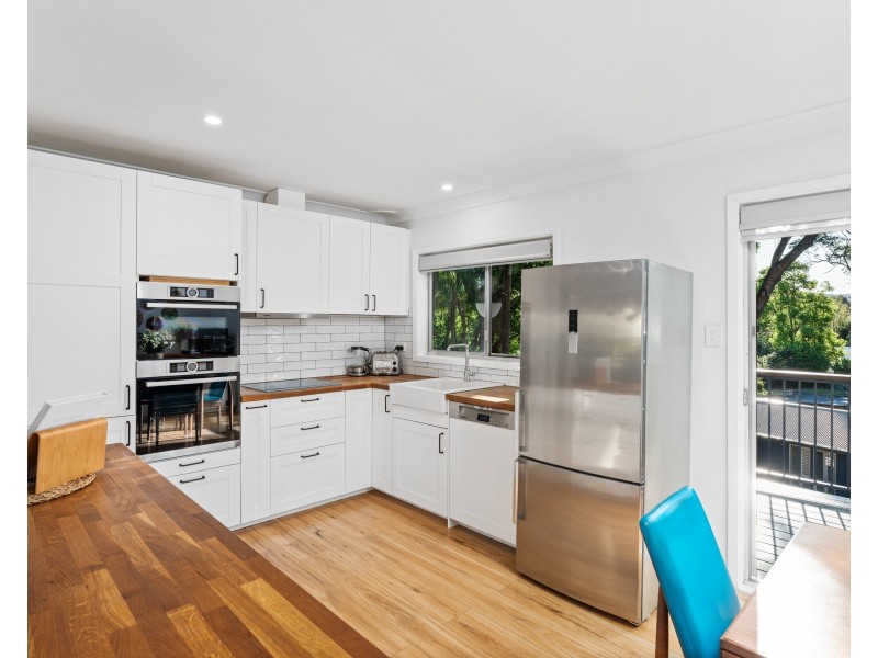 5 Dougal Drive, Wyoming NSW 2250