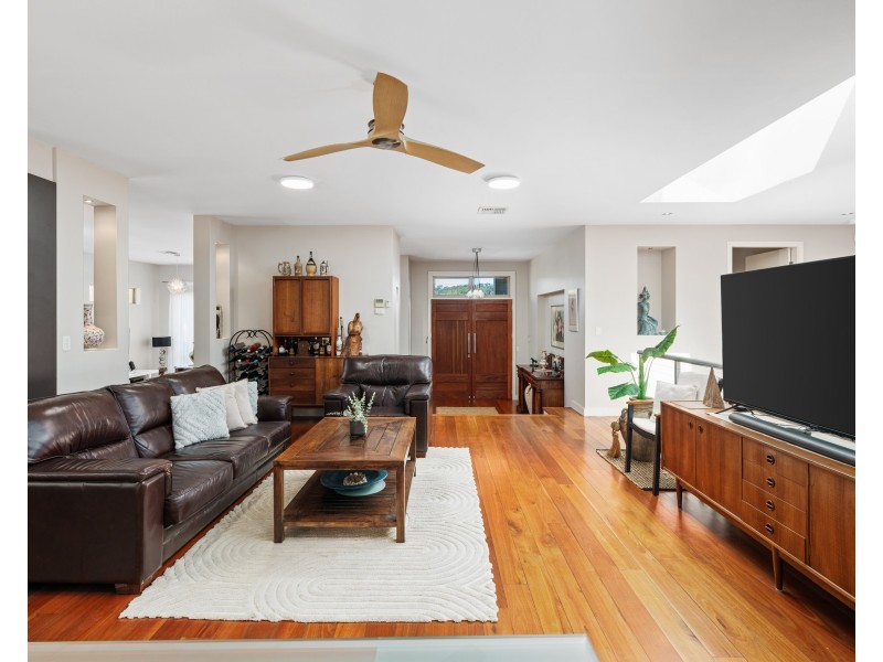 4 Ridgeview Close, Terrigal NSW 2260