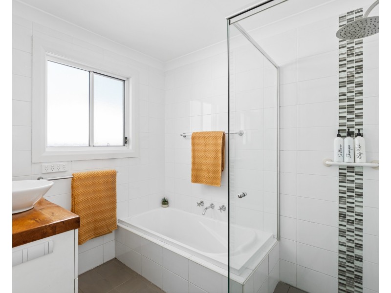 2/168 Avoca Drive, Kincumber NSW 2251