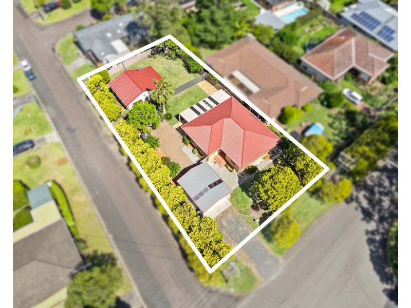 2 Crawford Crescent, Wyoming NSW 2250