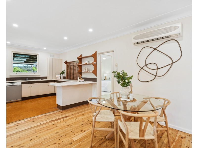 2 Crawford Crescent, Wyoming NSW 2250