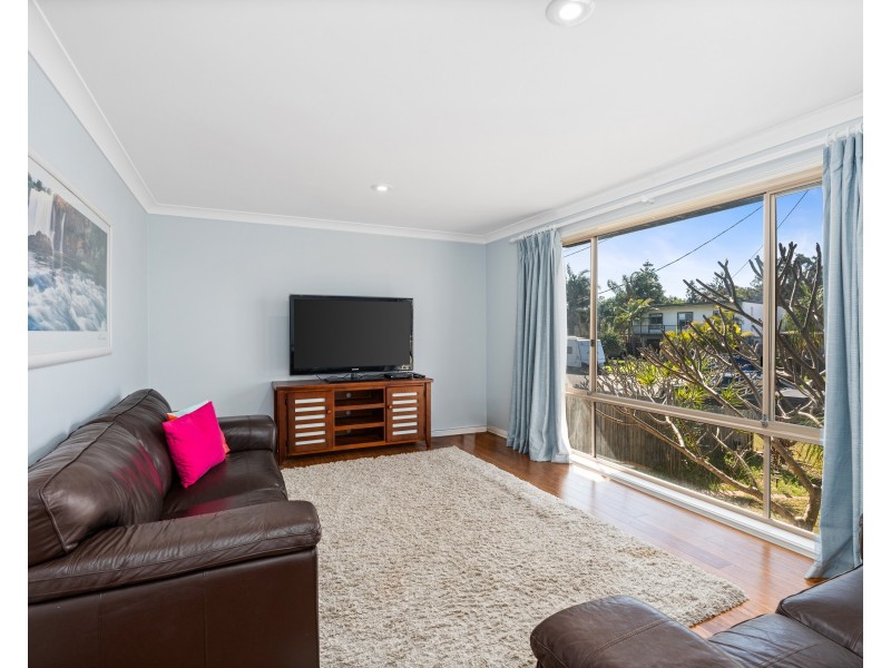 9 Bondi Road, The Entrance North NSW 2261