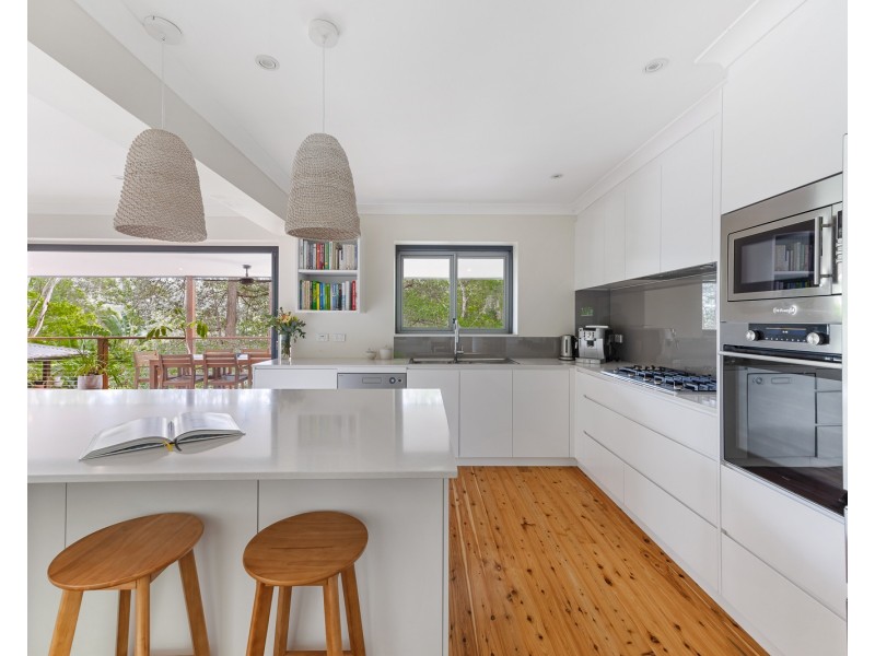 55 Easter Parade, North Avoca NSW 2260