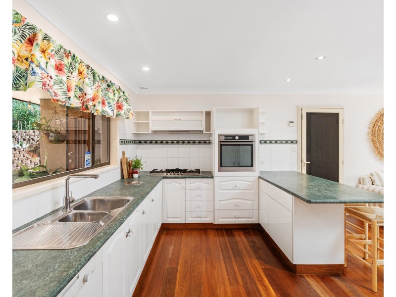 11 Greenoaks Road, Narara NSW 2250