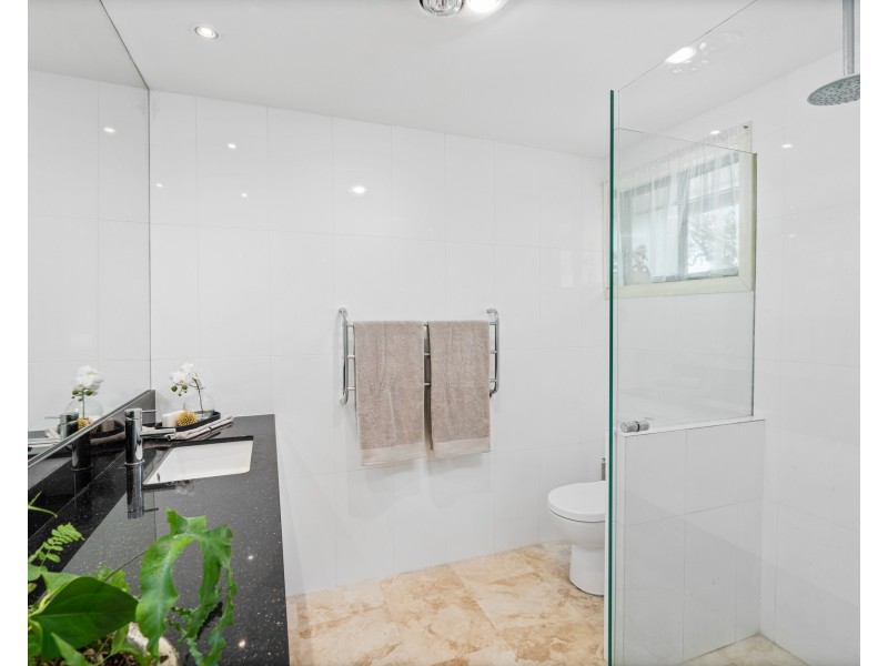 11 Greenoaks Road, Narara NSW 2250