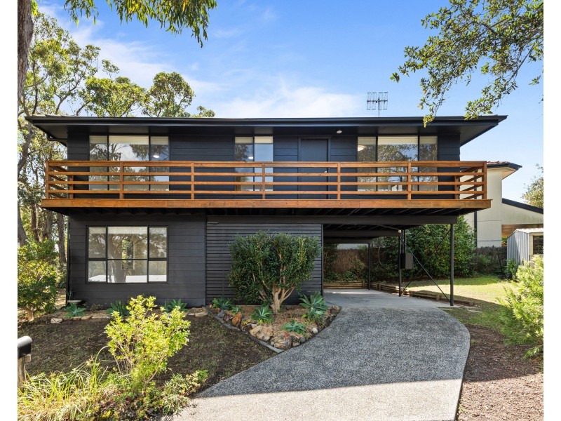 19 Dillon Road, Wamberal NSW 2260