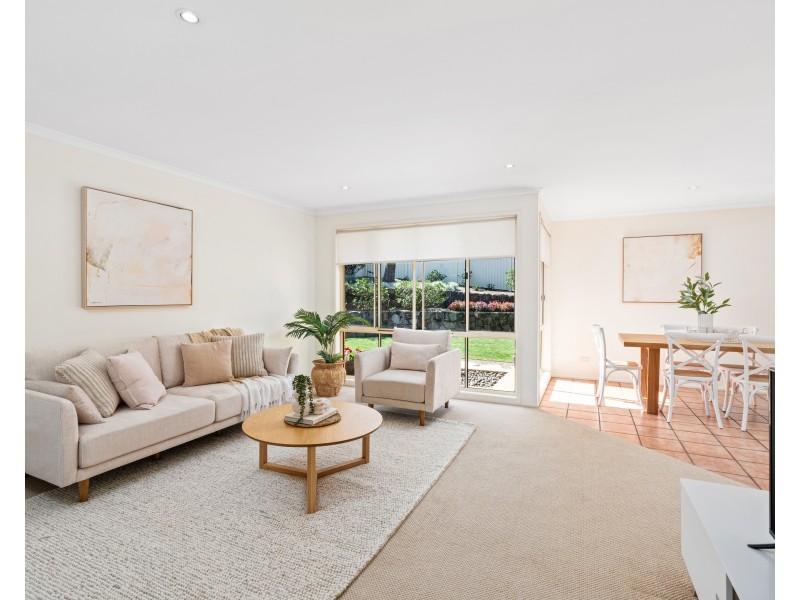 2 Cypress Close, Springfield NSW 2250