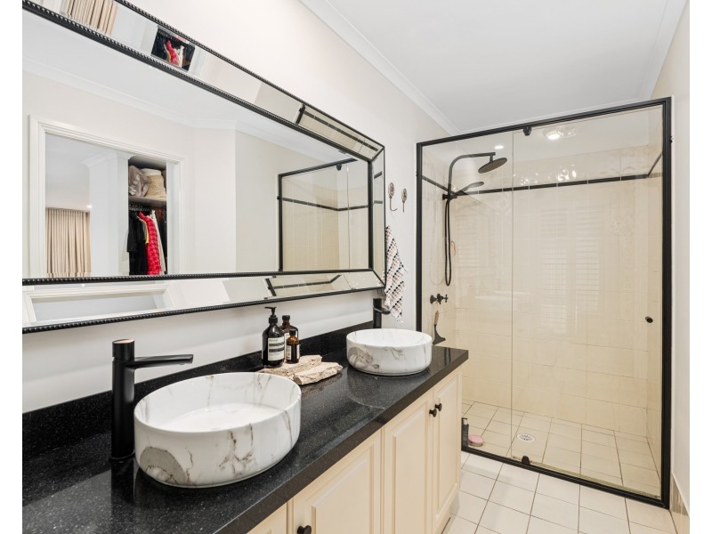 221 Woodbury Park Drive, Mardi NSW 2259