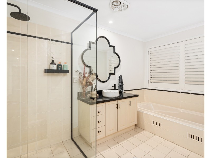 221 Woodbury Park Drive, Mardi NSW 2259