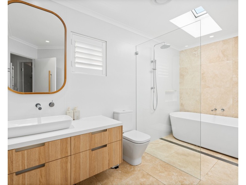 60 Oceano Street, Copacabana NSW 2251