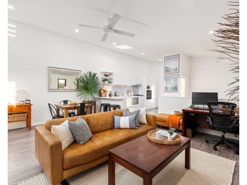 5/13 Caldwell Close, Green Point NSW 2251