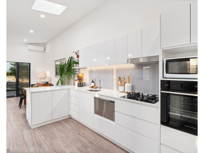 5/13 Caldwell Close, Green Point NSW 2251