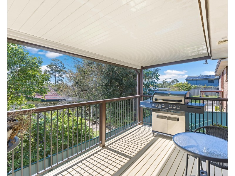 37 Hillside Drive, Berkeley Vale NSW 2261