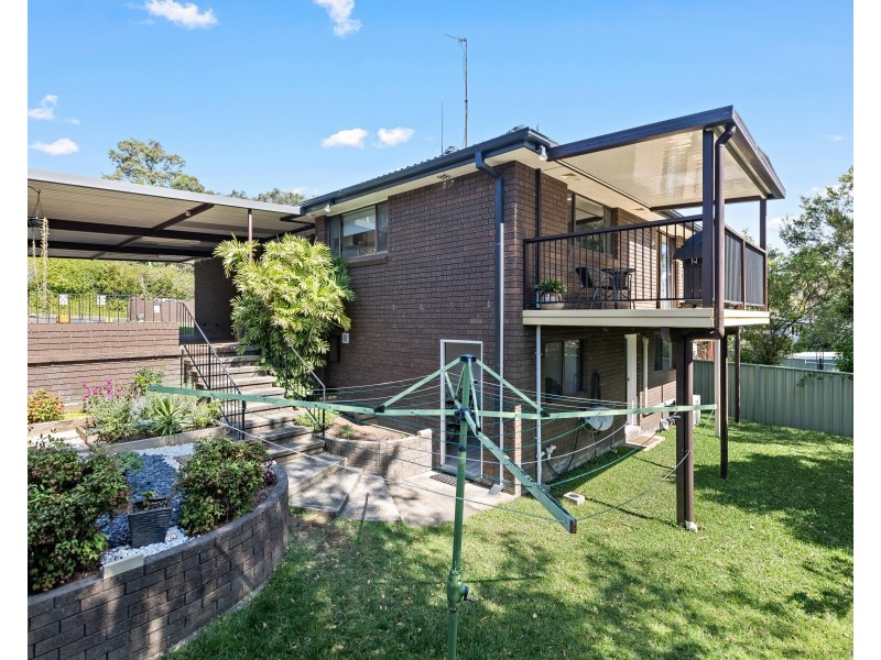 37 Hillside Drive, Berkeley Vale NSW 2261