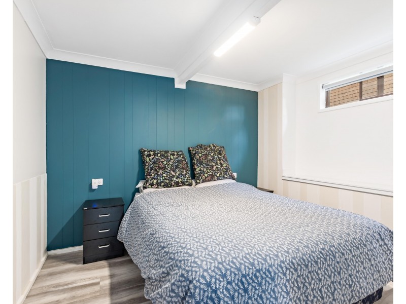 37 Hillside Drive, Berkeley Vale NSW 2261