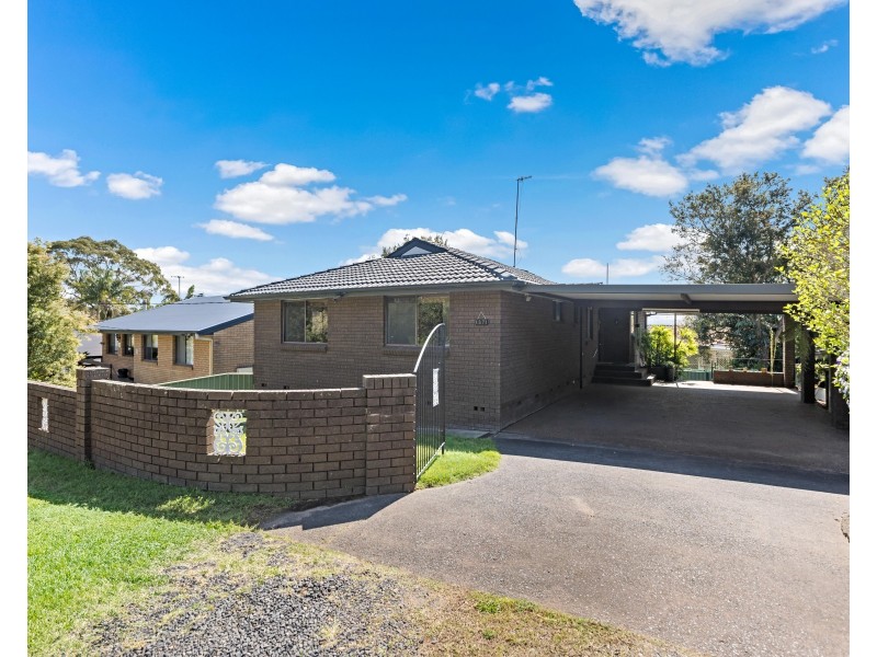 37 Hillside Drive, Berkeley Vale NSW 2261