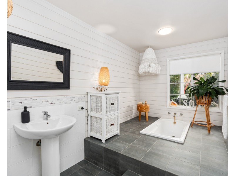 34 Stewart Street, The Entrance North NSW 2261