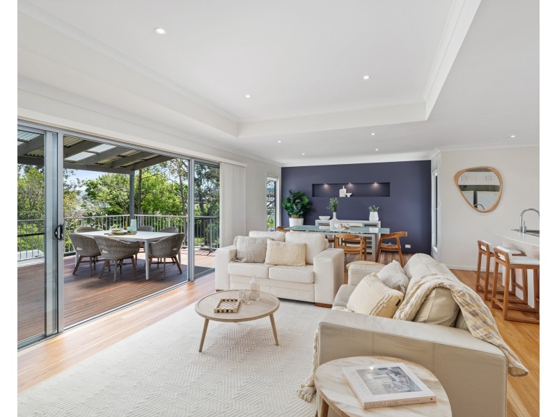 225 Avoca Drive, Green Point NSW 2251