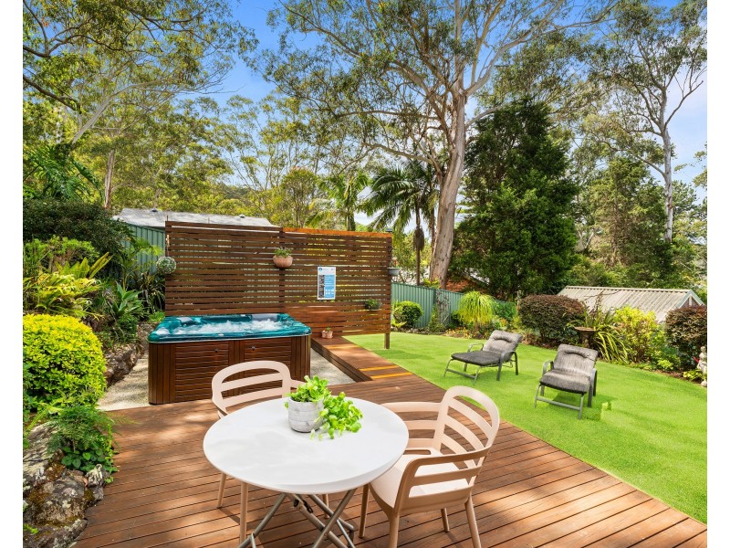 15 Valley View Road, Wyoming NSW 2250