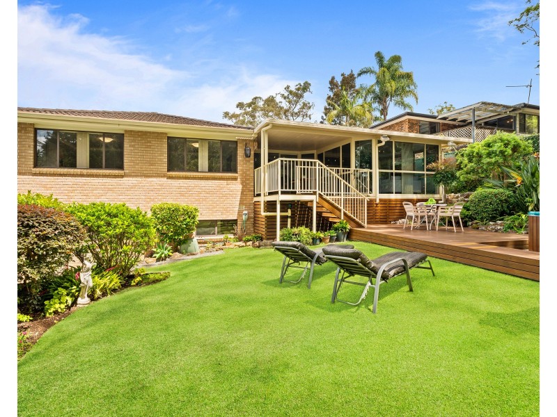 15 Valley View Road, Wyoming NSW 2250