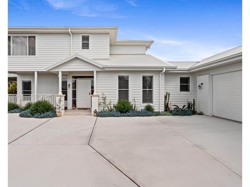 20a Frederick Street, Point Frederick NSW 2250