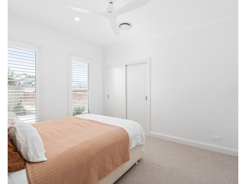 20a Frederick Street, Point Frederick NSW 2250