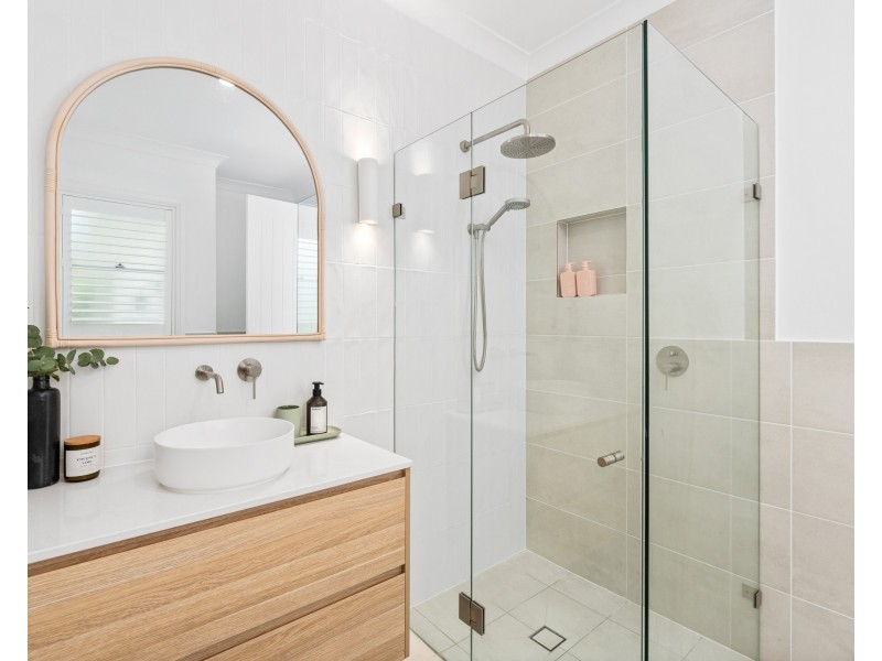 20a Frederick Street, Point Frederick NSW 2250