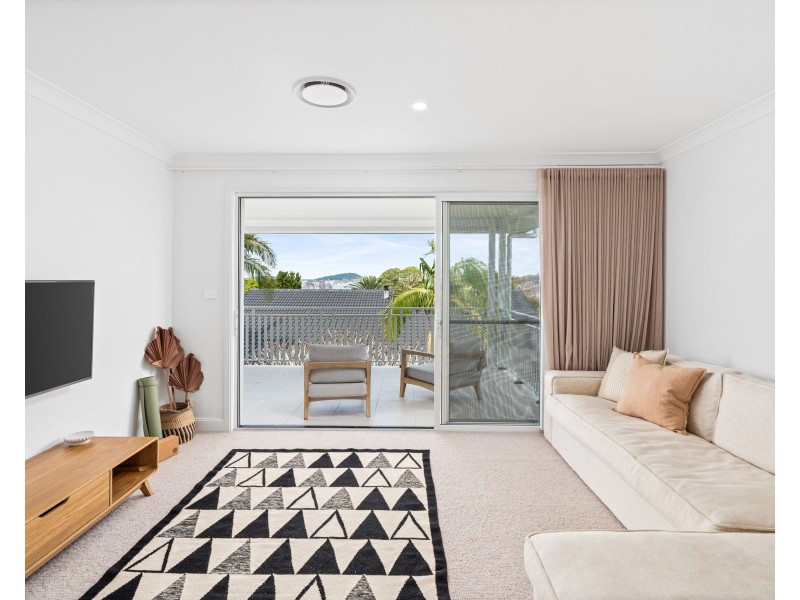 20a Frederick Street, Point Frederick NSW 2250