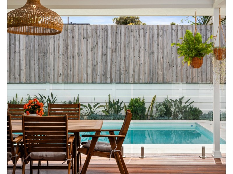 20a Frederick Street, Point Frederick NSW 2250