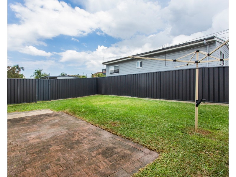 10 Hillcrest Avenue, Bateau Bay NSW 2261