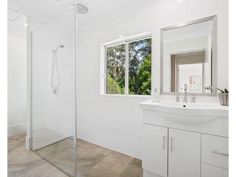 11 Lemon Tree Street, Wyoming NSW 2250