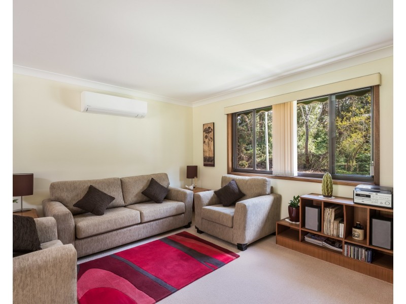 13 Pangari Close, Wyoming NSW 2250