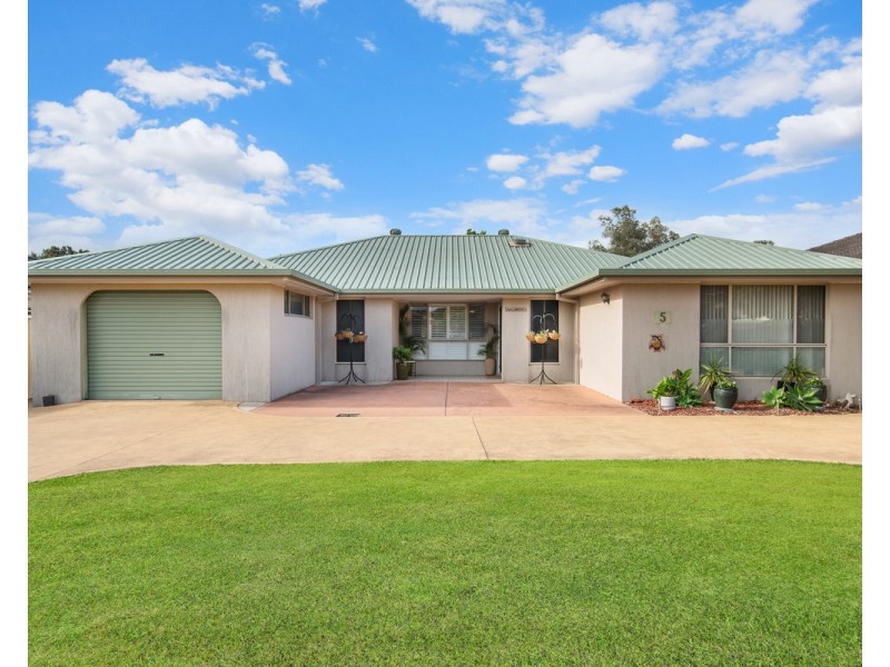 5 Ivory Crescent, Woongarrah NSW 2259