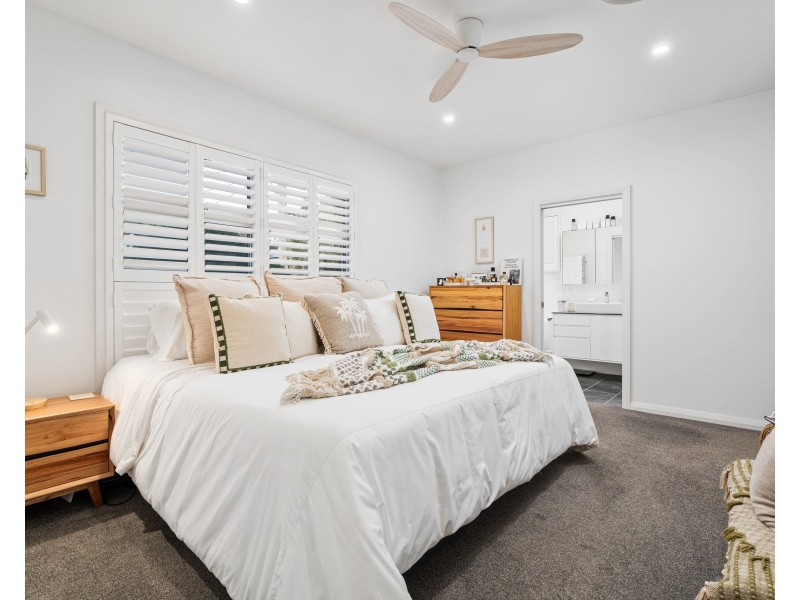 5 Harbour Street, Bateau Bay NSW 2261