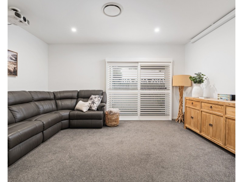 5 Harbour Street, Bateau Bay NSW 2261