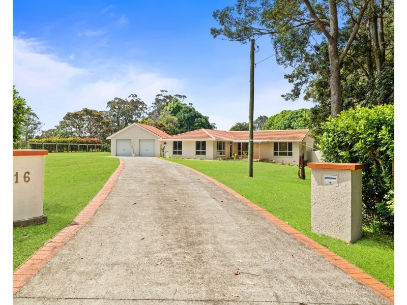 16 Stimsons Lane, Tumbi Umbi NSW 2261