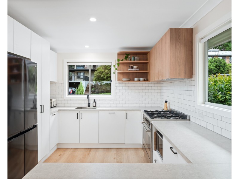 10 Woolard Road, Springfield NSW 2250