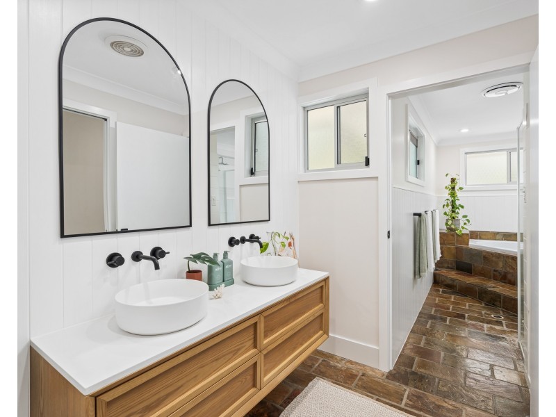 10 Woolard Road, Springfield NSW 2250