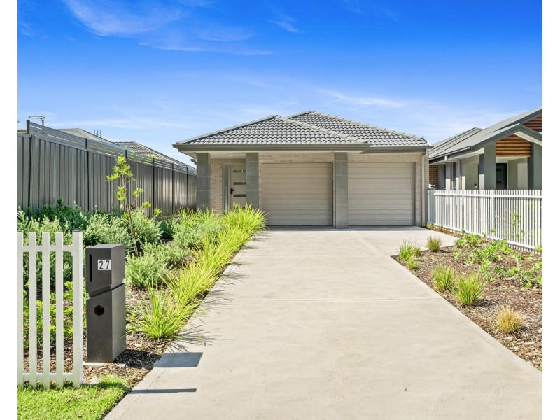 27 Kamira Road, Wadalba NSW 2259