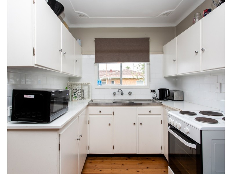 2/5 Lushington Street, East Gosford NSW 2250