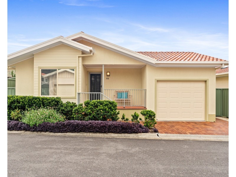 312/61 Karalta Road, Erina NSW 2250