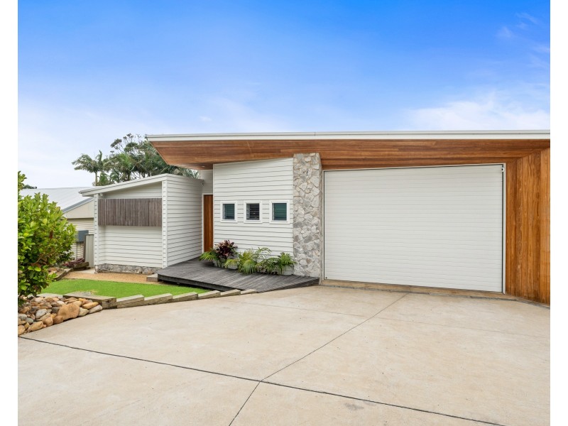 4 Margherita Avenue, Bateau Bay NSW 2261