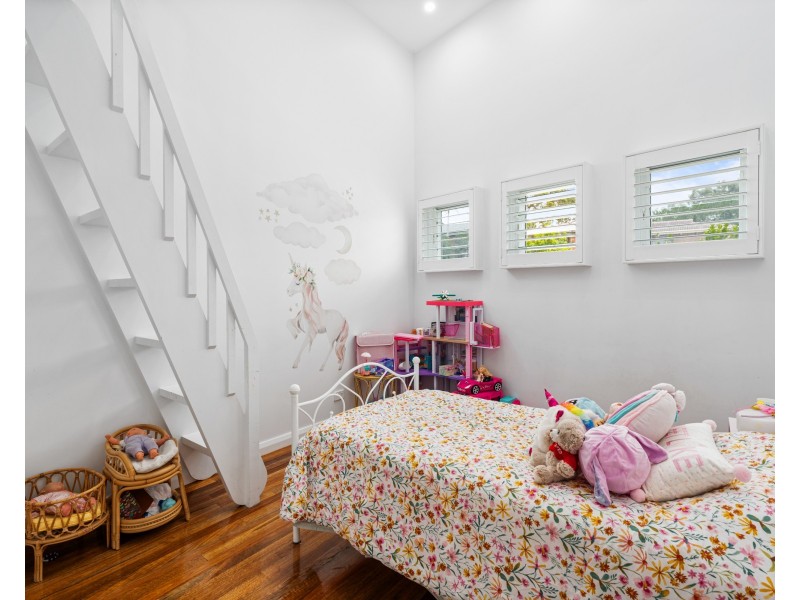 4 Margherita Avenue, Bateau Bay NSW 2261