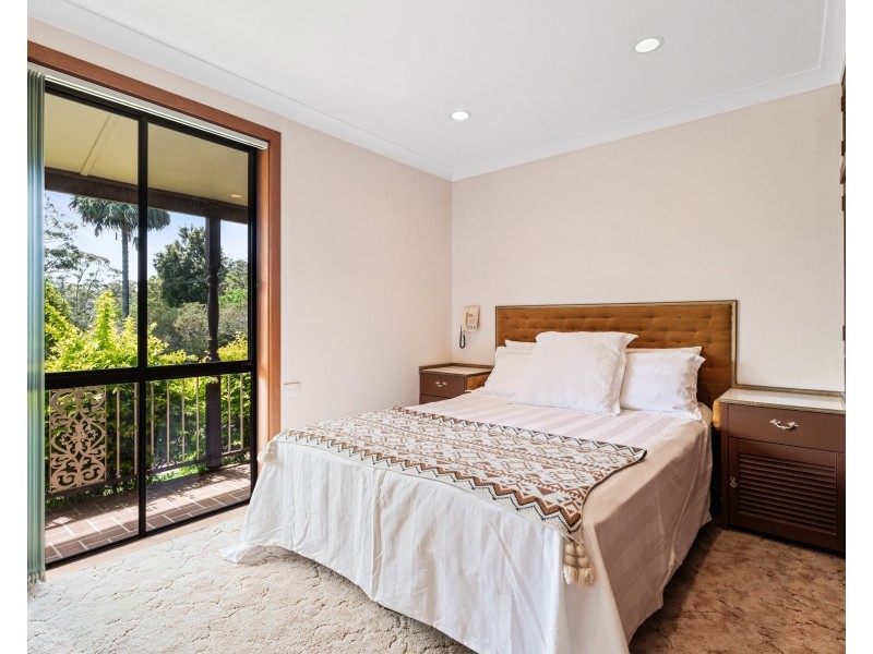 10 Kimpton Place, Wyoming NSW 2250