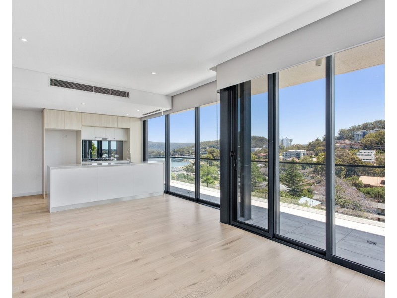 501/148a Albany Street, Point Frederick NSW 2250