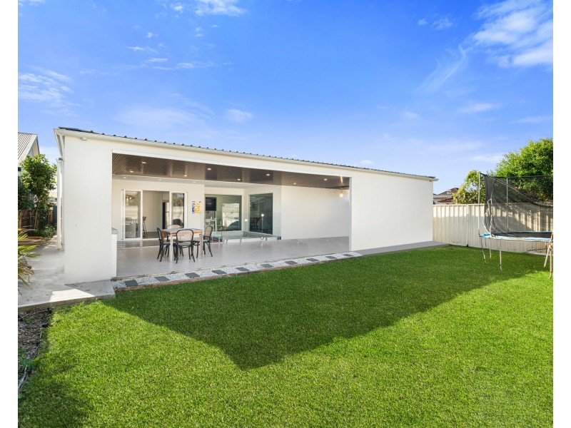 29 Manly Parade, The Entrance North NSW 2261