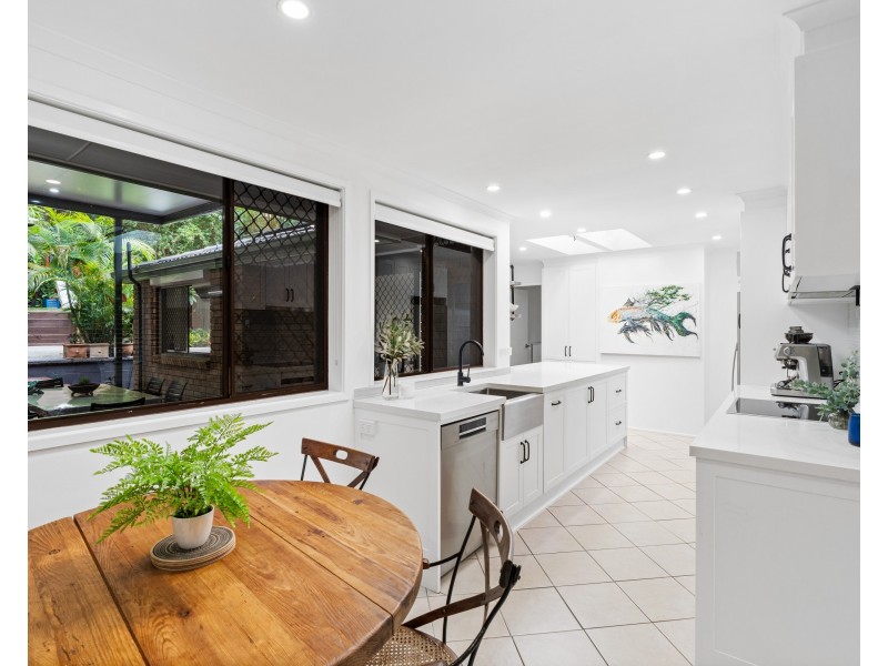 26 Calantha Drive, Wyoming NSW 2250