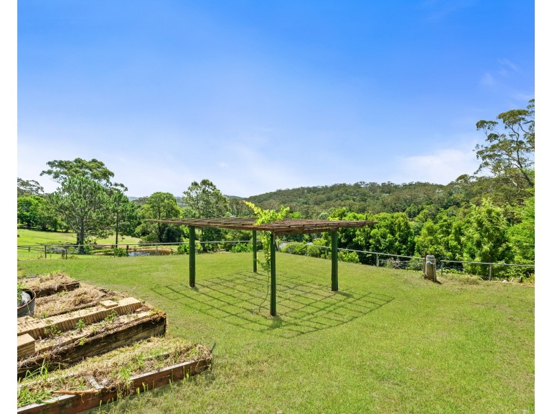 99 The Ridgeway, Lisarow NSW 2250