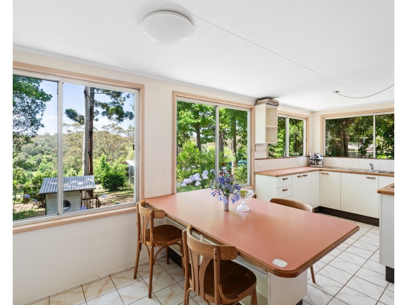 99 The Ridgeway, Lisarow NSW 2250