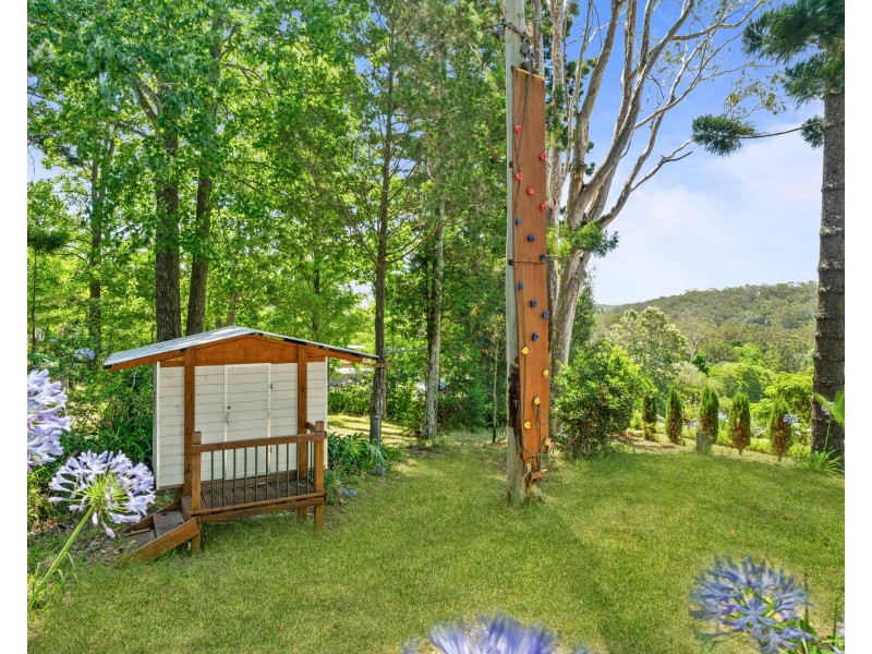 99 The Ridgeway, Lisarow NSW 2250